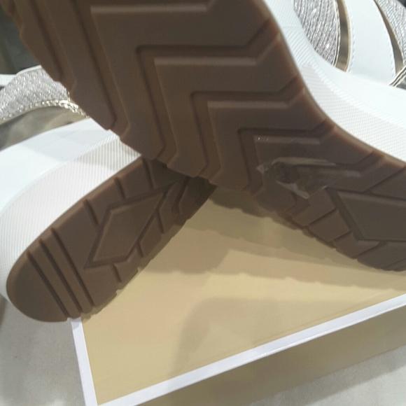 MICHAEL KORES MABEL  TRAINER GLITTER CHAIN  MESH - Picture 4 of 9